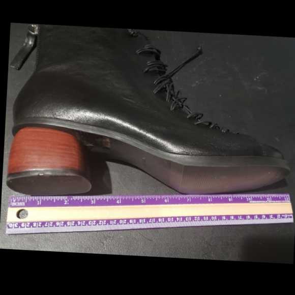 NIB: Mat:20 Italian Tronchetto Lacci Bootie, 41 - Picture 4 of 8